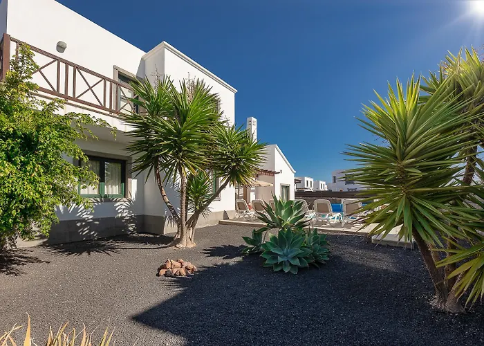 Camelot Homes By Livvo Villa Playa Blanca (Lanzarote)