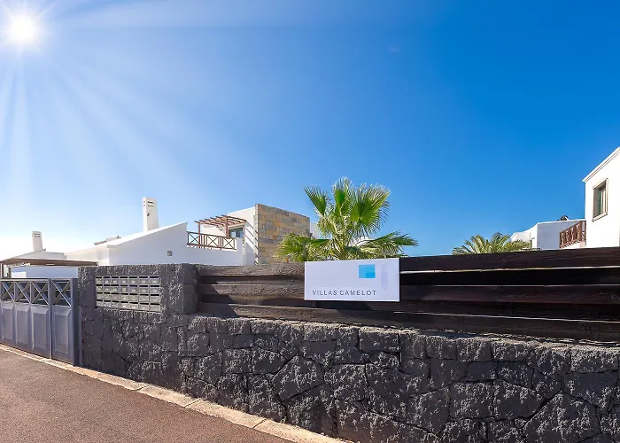 Camelot Homes By Livvo Villa