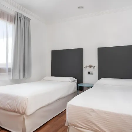 Camelot Homes By Livvo 别墅