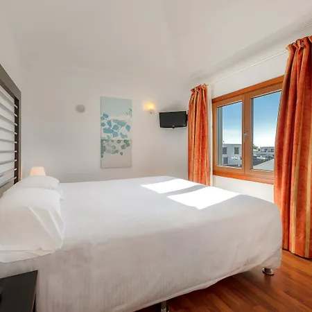 Camelot Homes By Livvo