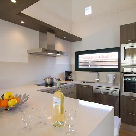 Camelot Homes By Livvo * 普拉亚布兰卡